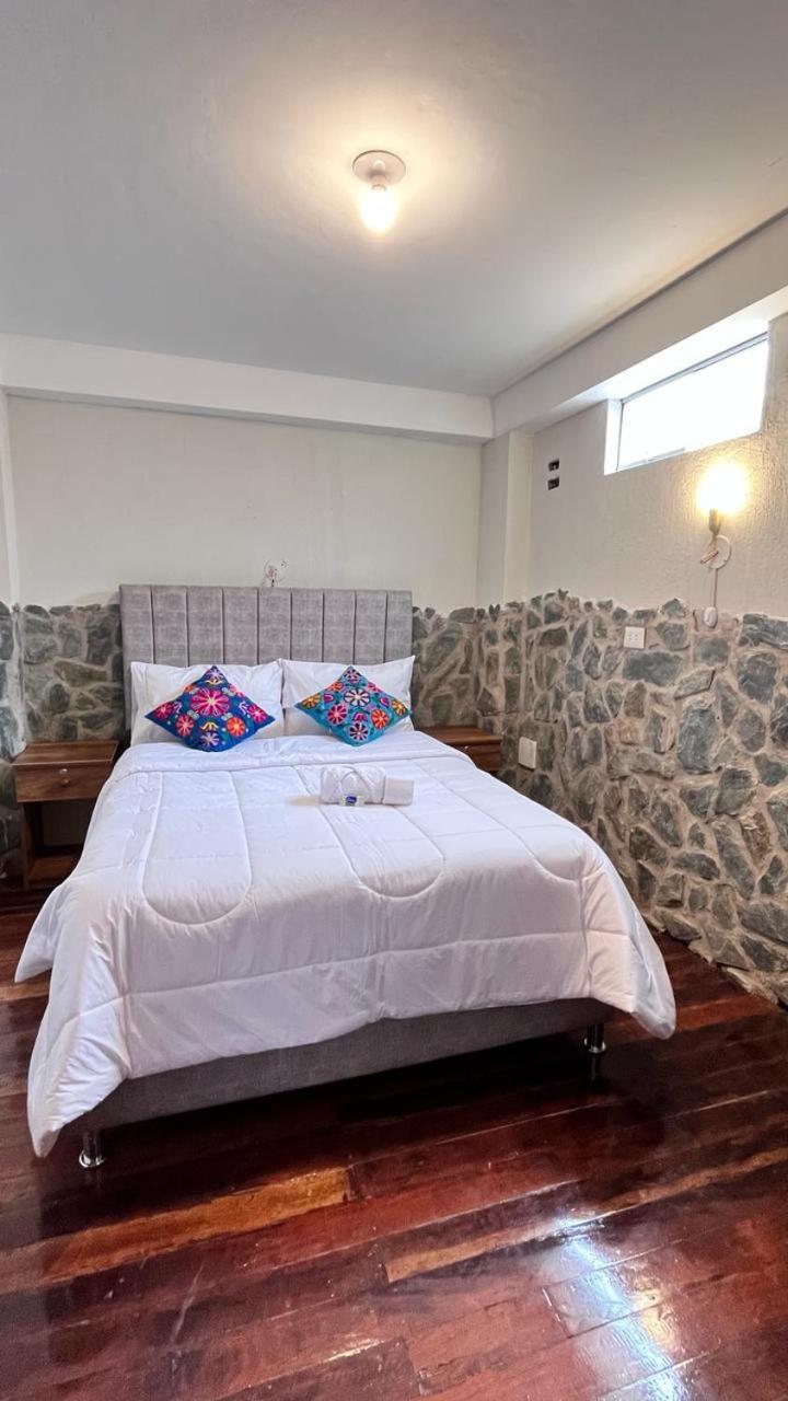 Intikilla Hostal โอยานไตตามโบ ภายนอก รูปภาพ